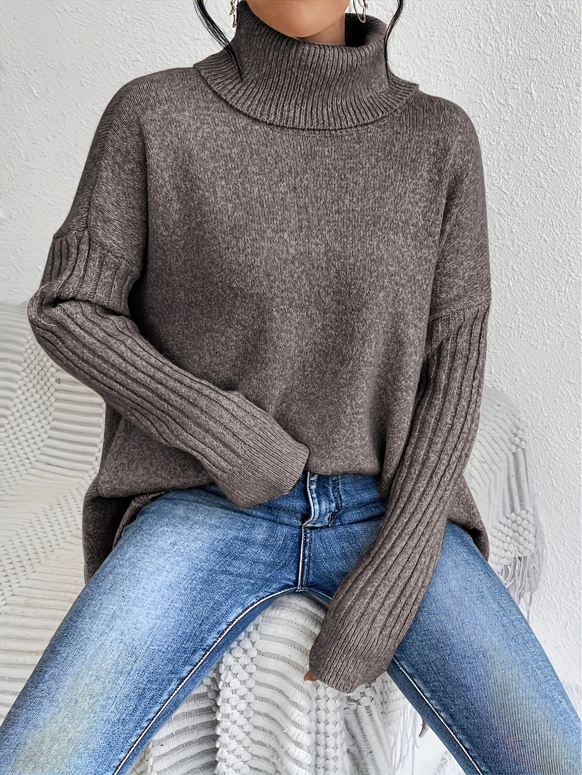 Lili – Elegáns magas nyakú pulóver