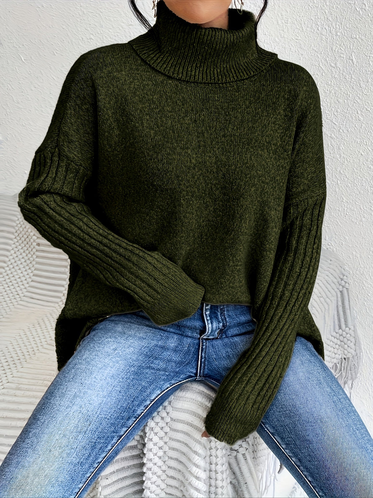 Lili – Elegáns magas nyakú pulóver