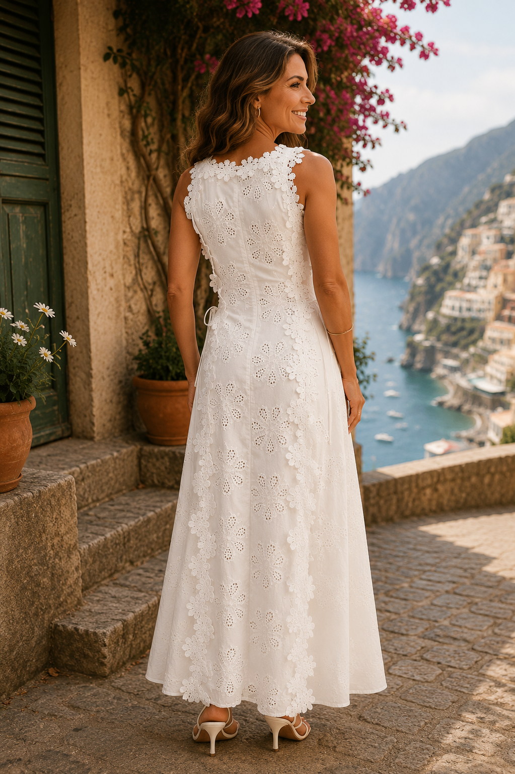 Lili – Elegáns hímzett maxi ruha