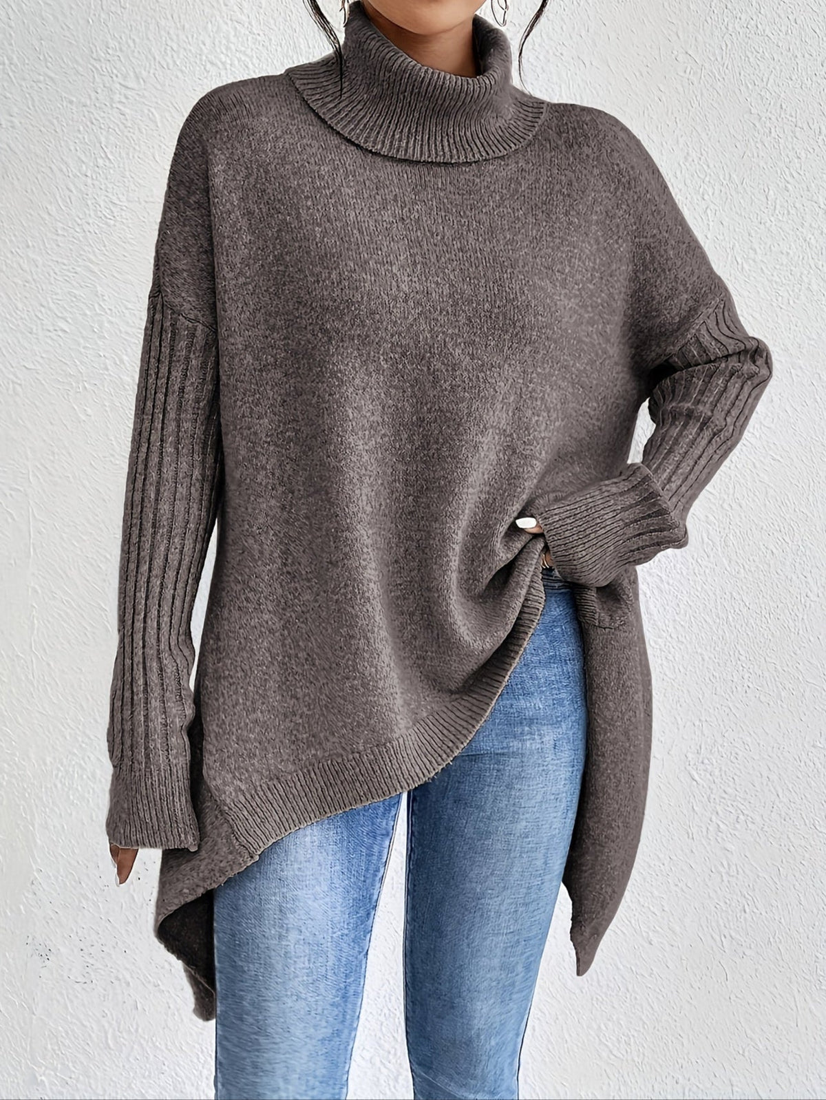 Lili – Elegáns magas nyakú pulóver