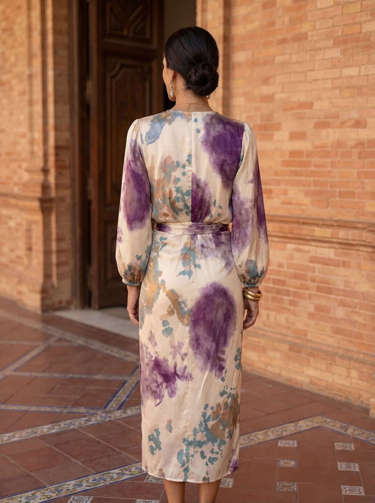 Dóra – V-nyakú elegáns ruha